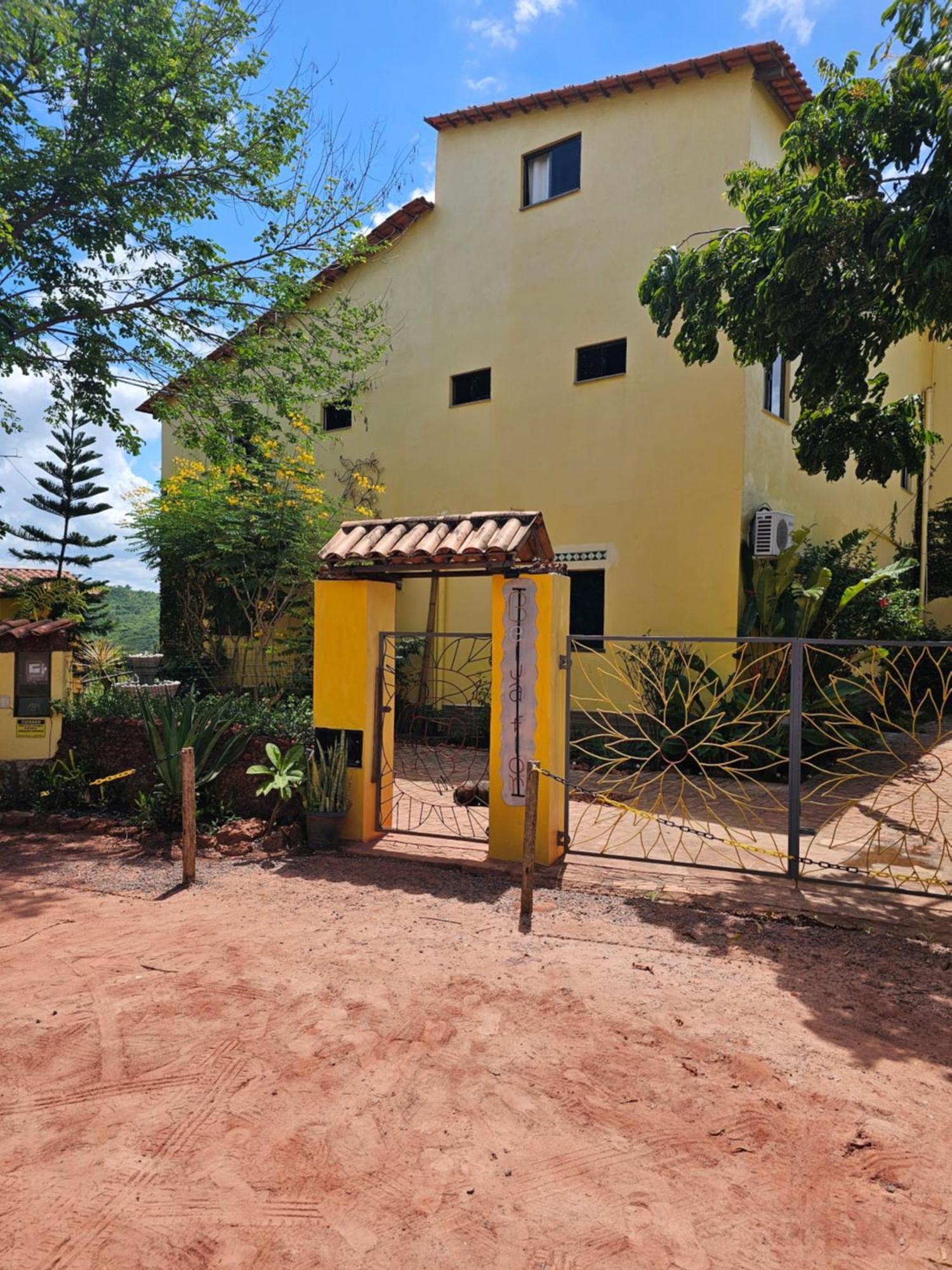 Beija- Flor De Lencois Bed & Breakfast Exterior photo
